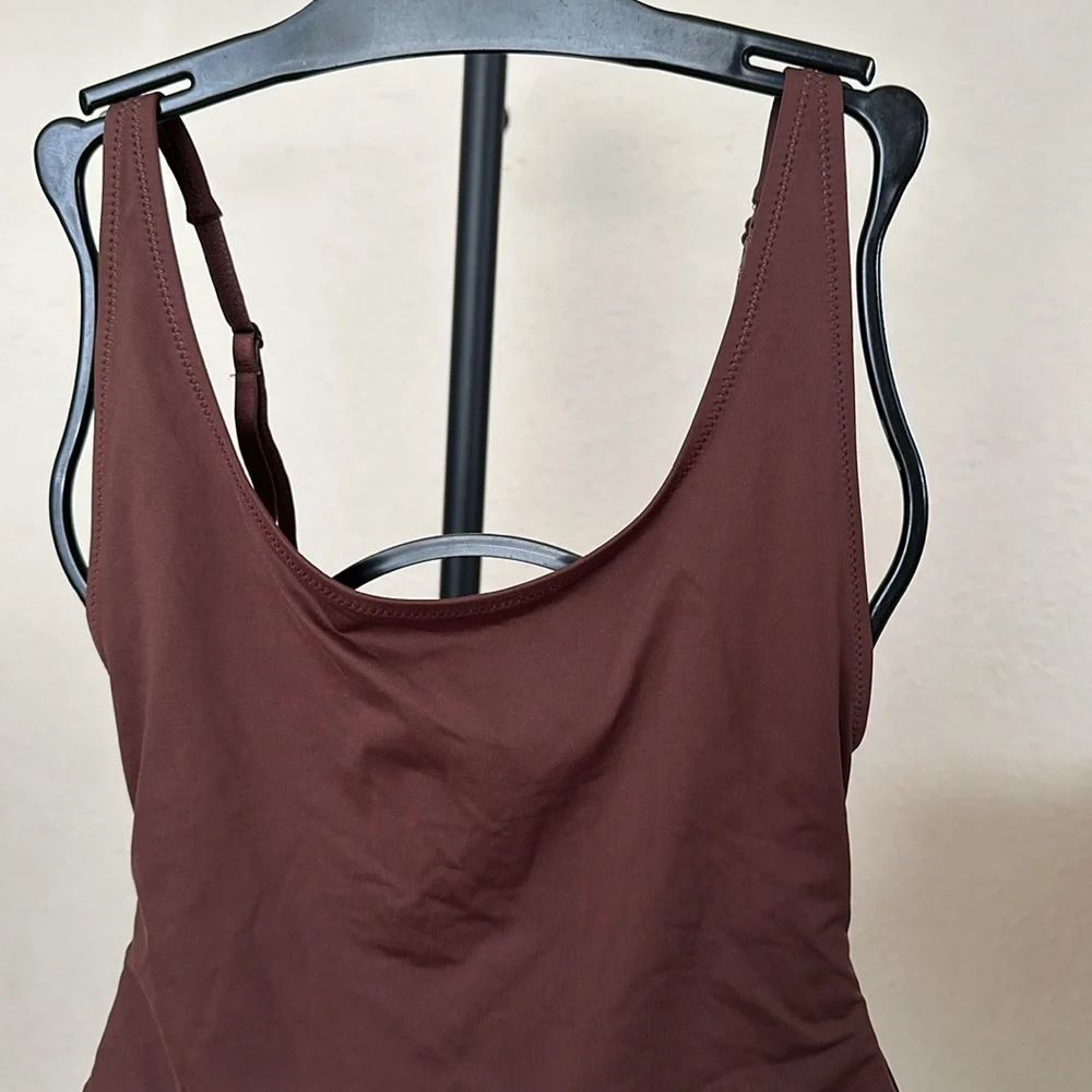 Skims Scoop Neck Onepiece Swimsuit‎ NWT MRSP$88 brown cocoa